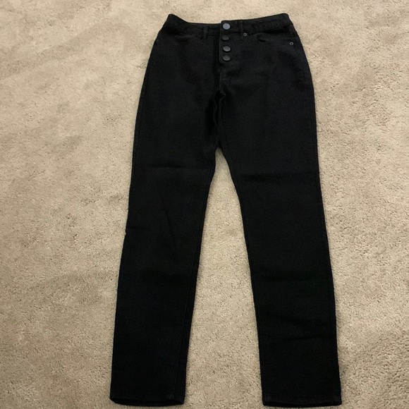 No Boundaries Women's & Women's Plus Size 30.5 Inseam Bow Cargo Jeans (1 each) Delivery or Pickup Near Me